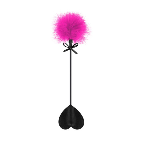 Cravache noire coeur bdsm avec plumeau rose 